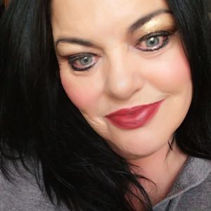 Meet your Posher, Patsy